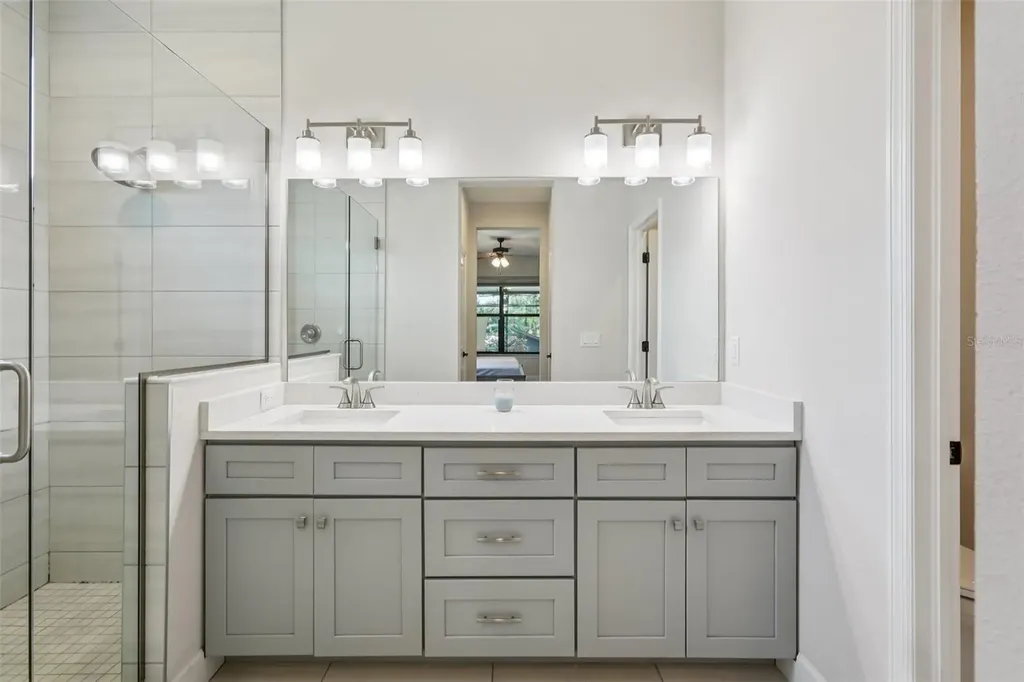 1112 E Boyer Street Tarpon Springs FL 34689