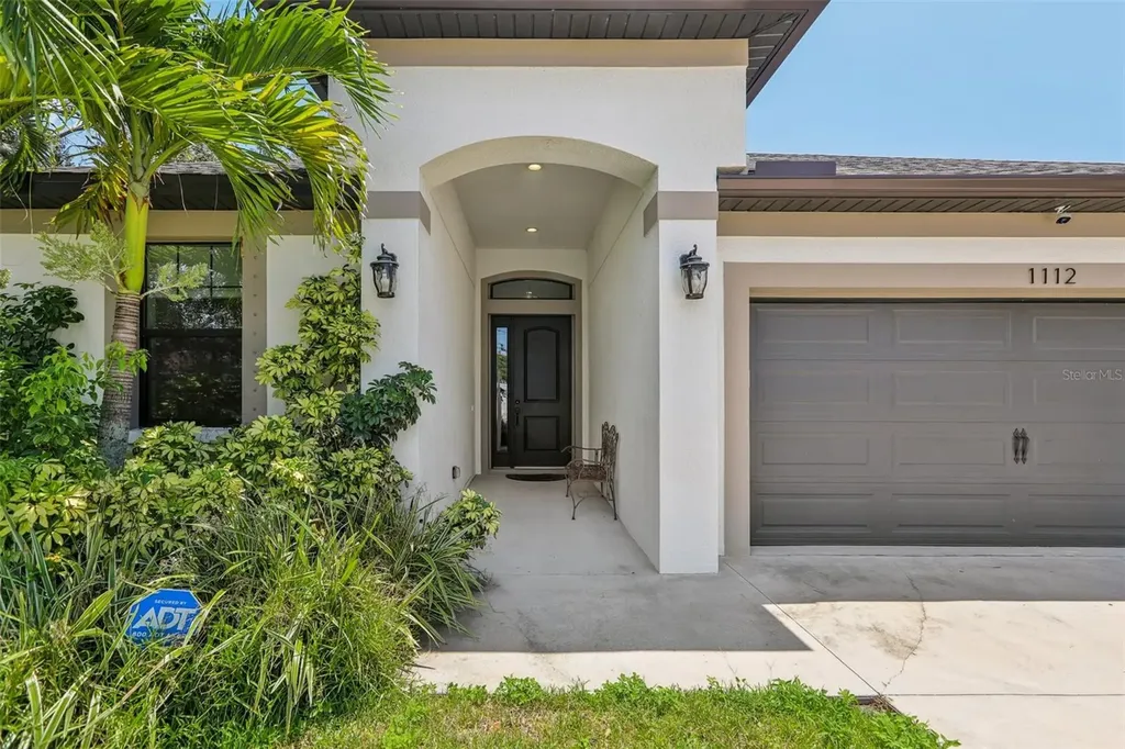 1112 E Boyer Street Tarpon Springs FL 34689