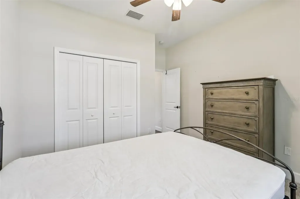 1112 E Boyer Street Tarpon Springs FL 34689