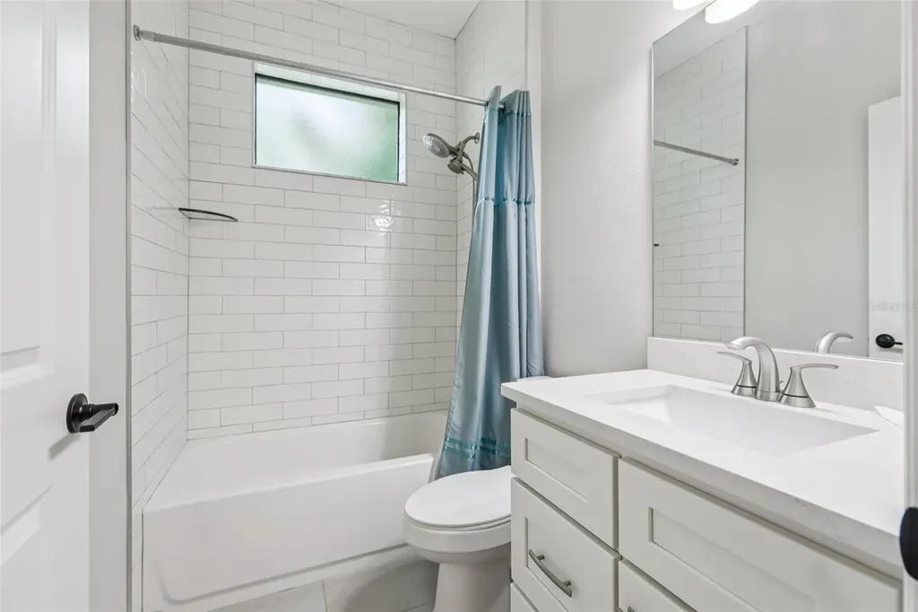 1112 E Boyer Street Tarpon Springs FL 34689
