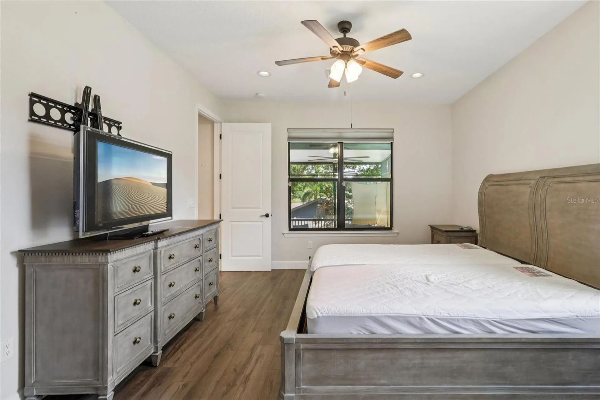 1112 E Boyer Street Tarpon Springs FL 34689