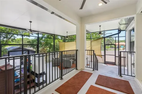 1112 E Boyer Street Tarpon Springs FL 34689