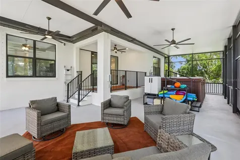 1112 E Boyer Street Tarpon Springs FL 34689