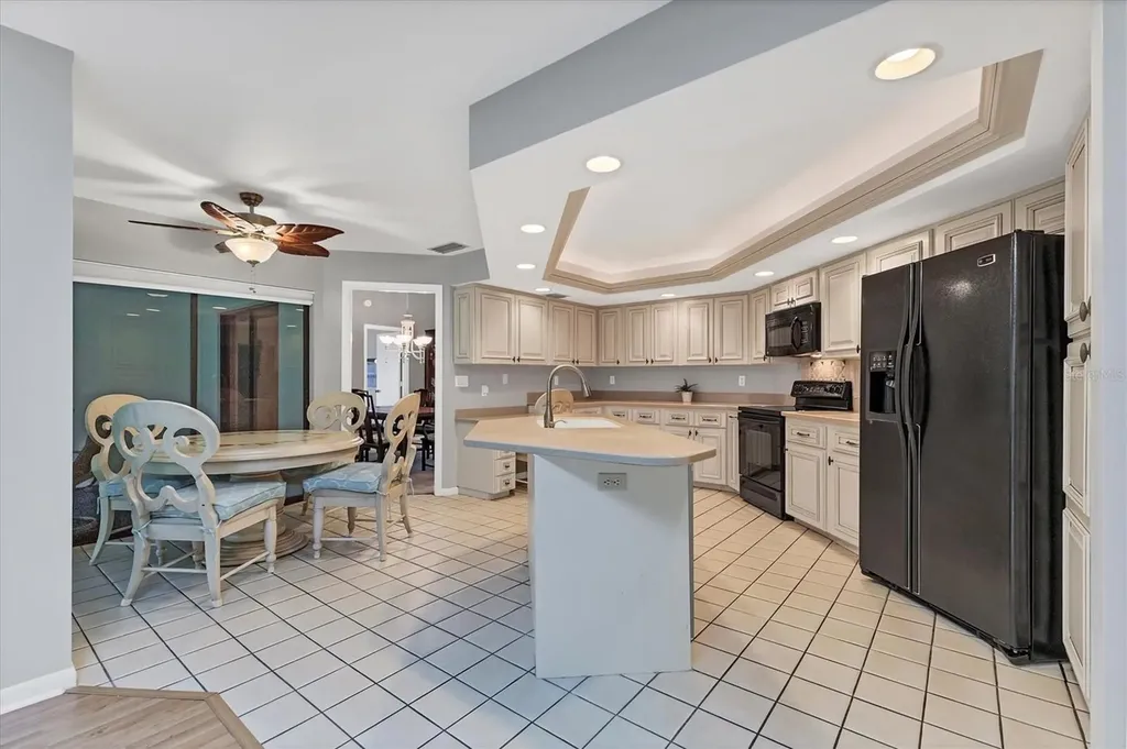 5037 Willow Leaf Way Sarasota FL 34241