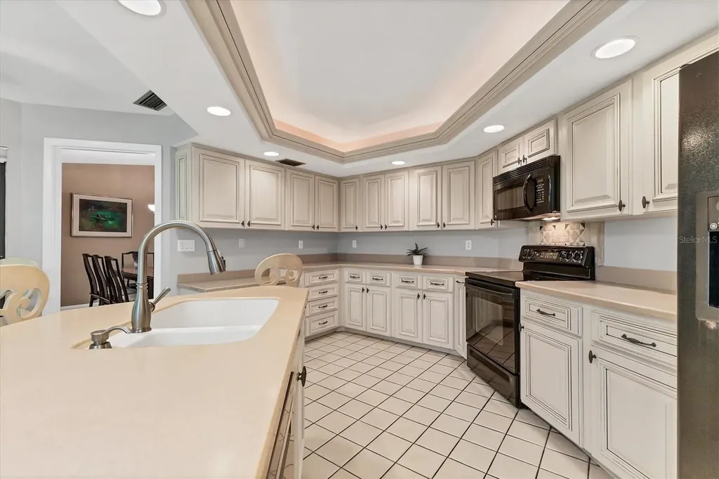 5037 Willow Leaf Way Sarasota FL 34241