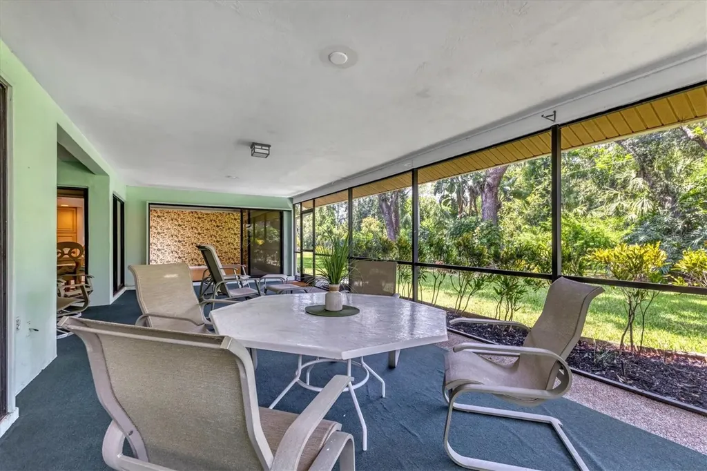 5037 Willow Leaf Way Sarasota FL 34241