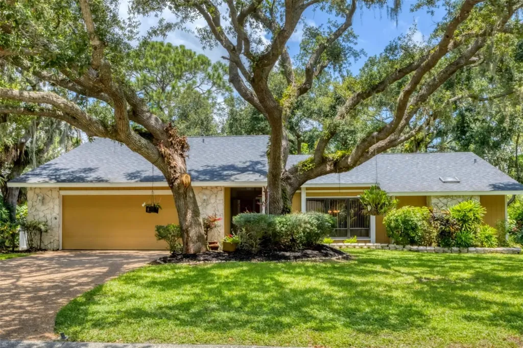 5037 Willow Leaf Way Sarasota FL 34241