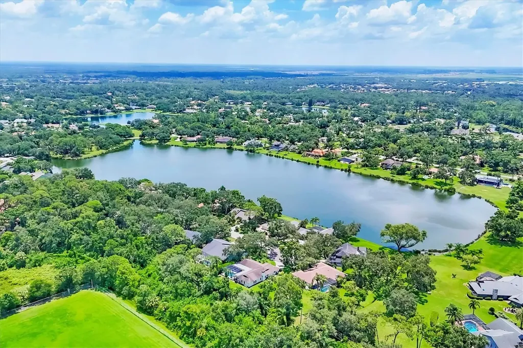 5037 Willow Leaf Way Sarasota FL 34241