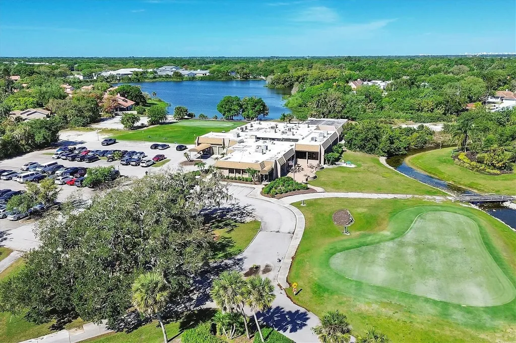 5037 Willow Leaf Way Sarasota FL 34241