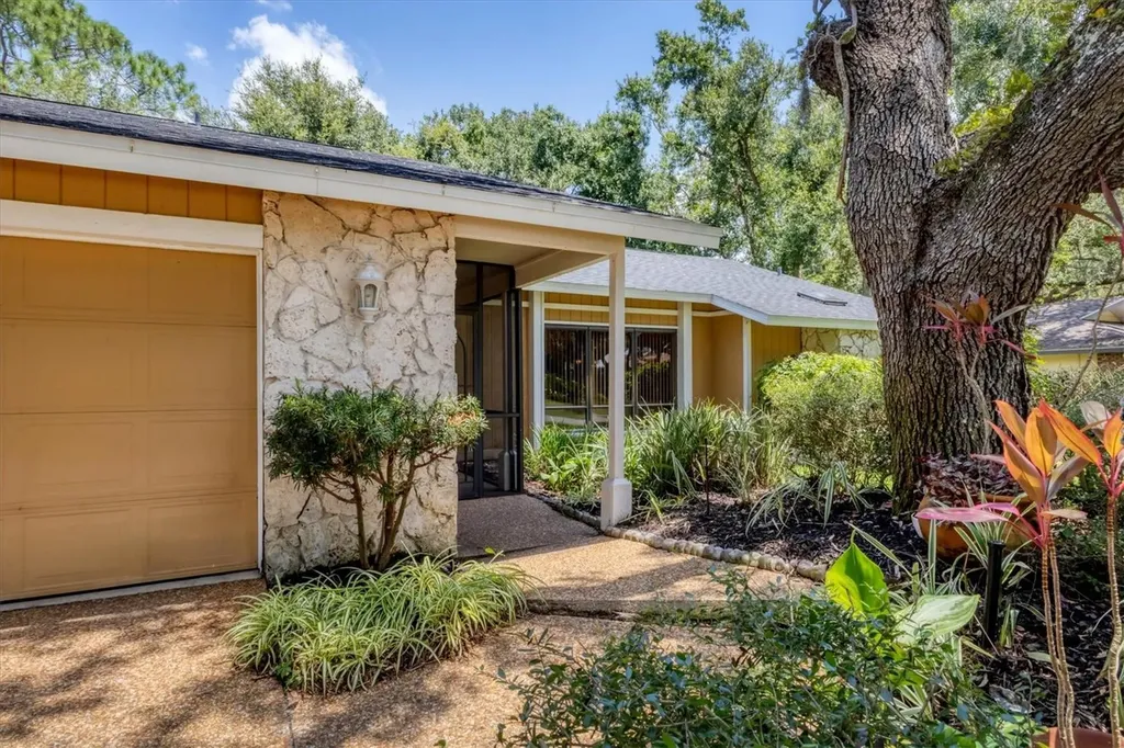 5037 Willow Leaf Way Sarasota FL 34241