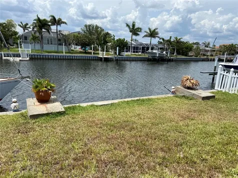 262 SE Fry Terrace Terrace SE Port Charlotte FL 33952