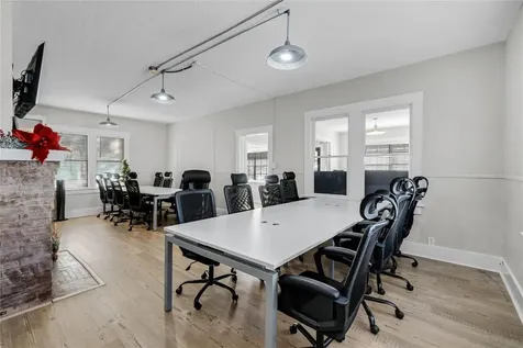 822 N Donnelly Street Mount Dora FL 32757