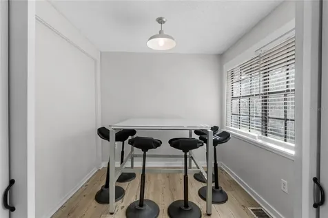 822 N Donnelly Street Mount Dora FL 32757