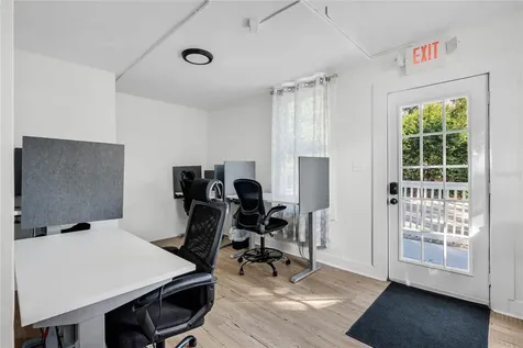 822 N Donnelly Street Mount Dora FL 32757