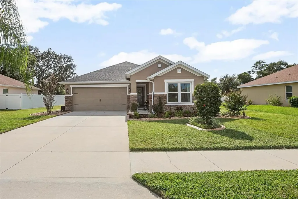 127 Alexandria Circle Deland FL 32724