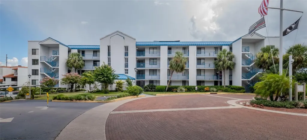 2424 W Tampa Bay Boulevard Tampa FL 33607