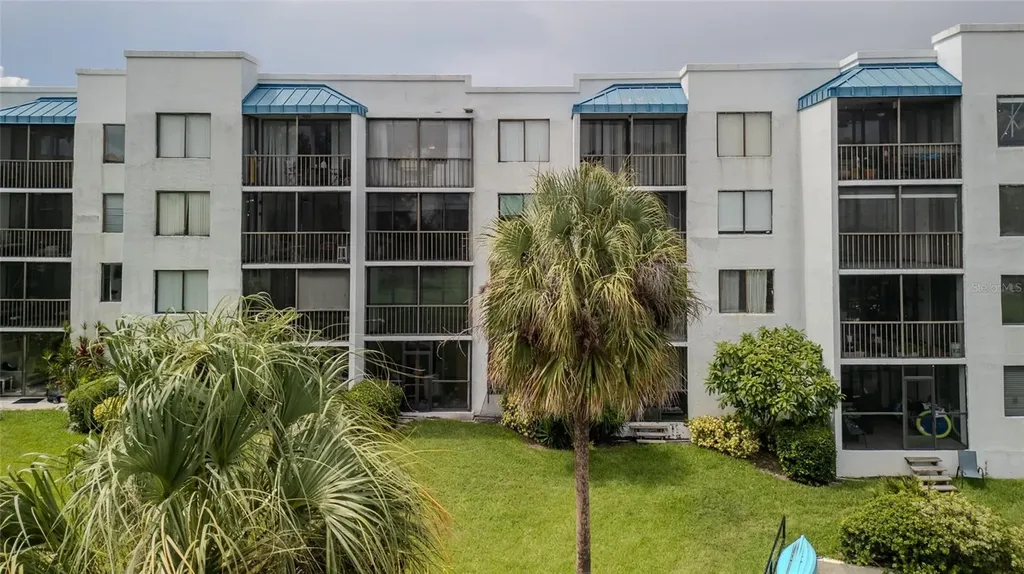 2424 W Tampa Bay Boulevard Tampa FL 33607