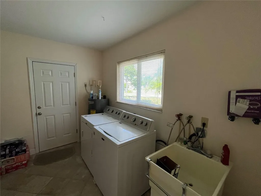 3337 Spring Mill Circle Sarasota FL 34239