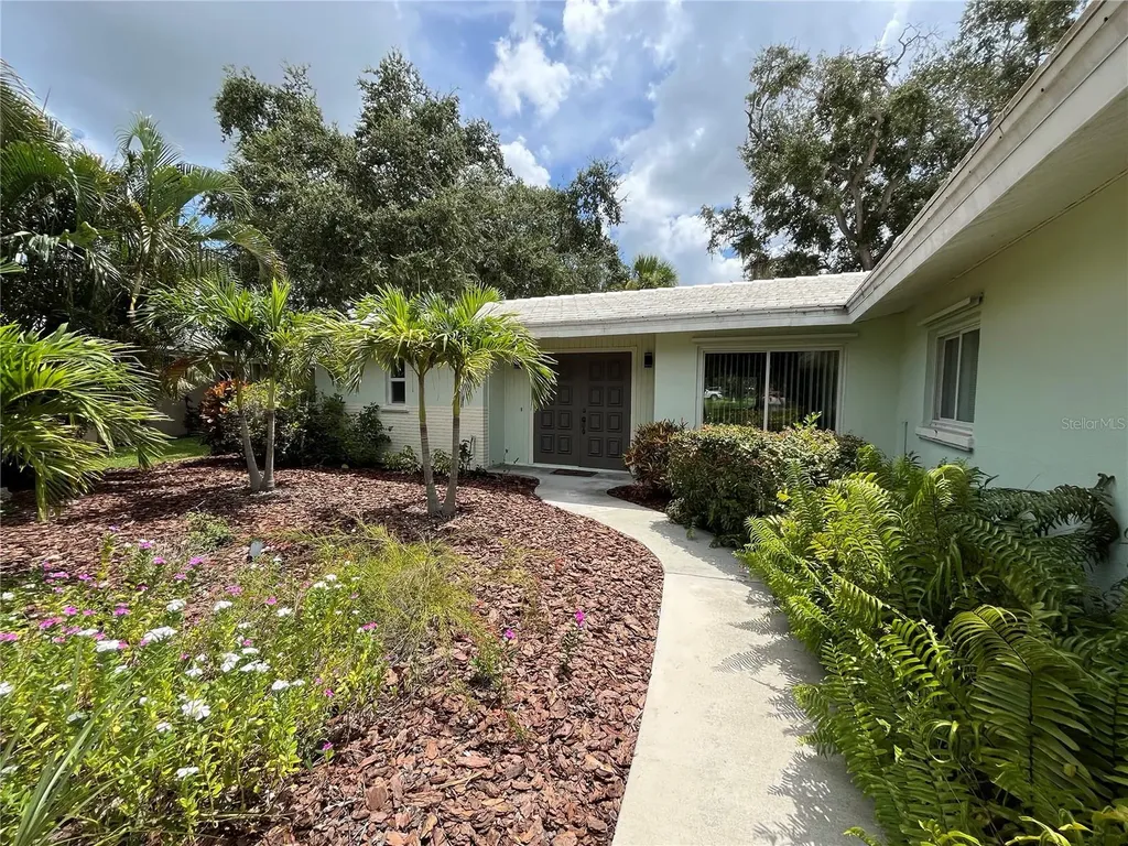 3337 Spring Mill Circle Sarasota FL 34239