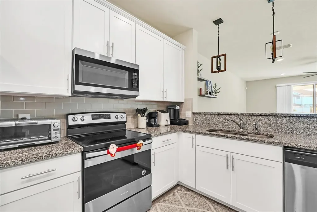 3780 Plainview Drive Orlando FL 32824