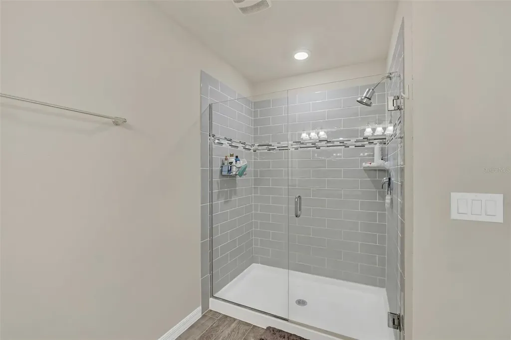 3780 Plainview Drive Orlando FL 32824