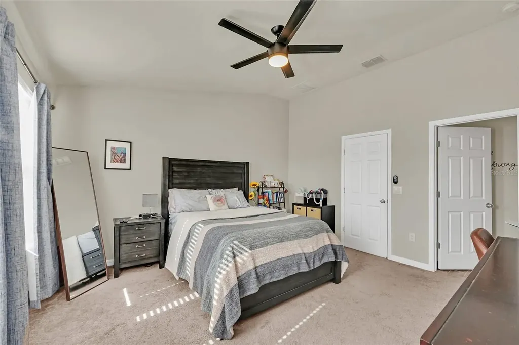 3780 Plainview Drive Orlando FL 32824