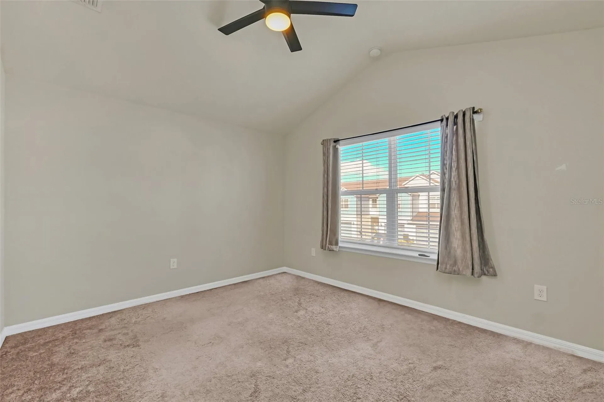 3780 Plainview Drive Orlando FL 32824
