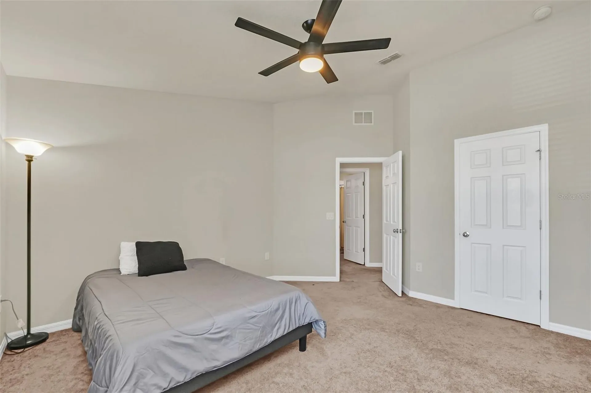 3780 Plainview Drive Orlando FL 32824