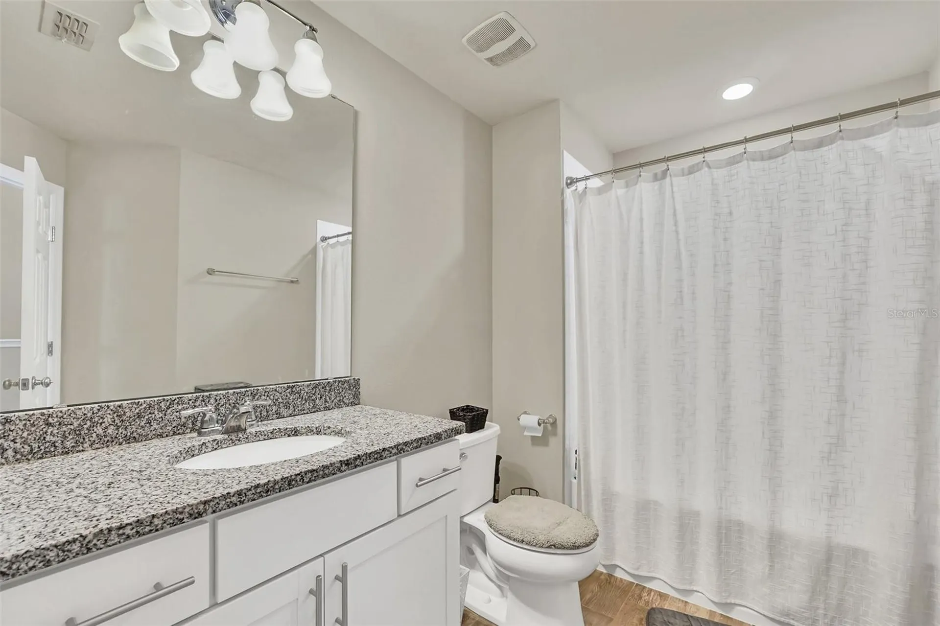 3780 Plainview Drive Orlando FL 32824