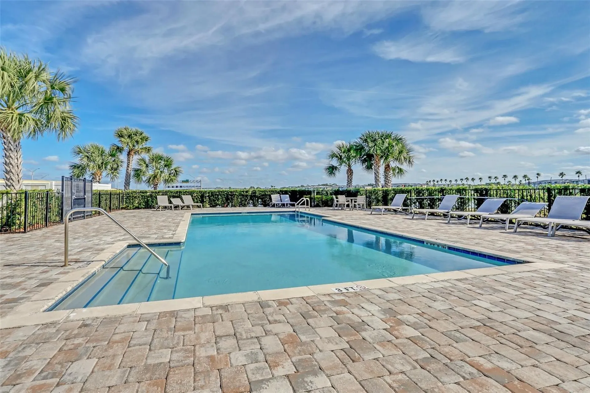 3780 Plainview Drive Orlando FL 32824