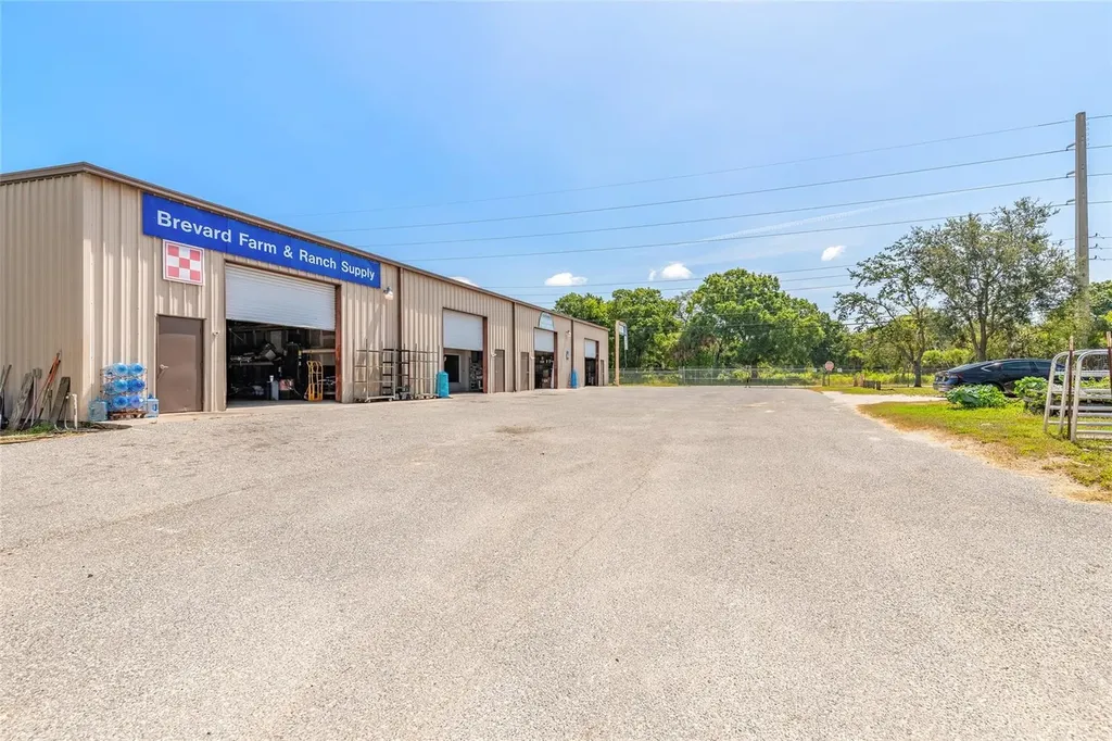 135 Clearlake Cocoa FL 32922