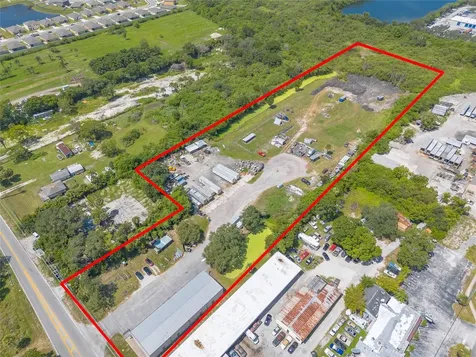 135 Clearlake Cocoa FL 32922