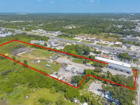 135 Clearlake Cocoa FL 32922