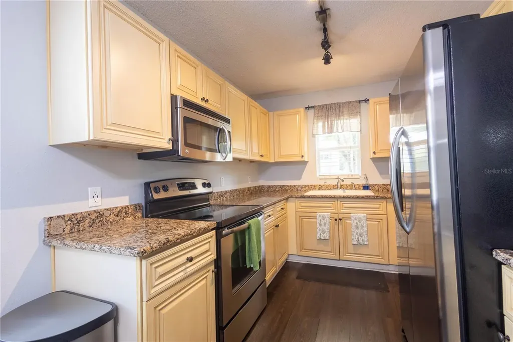 1116 N Johnson Street Plant City FL 33563