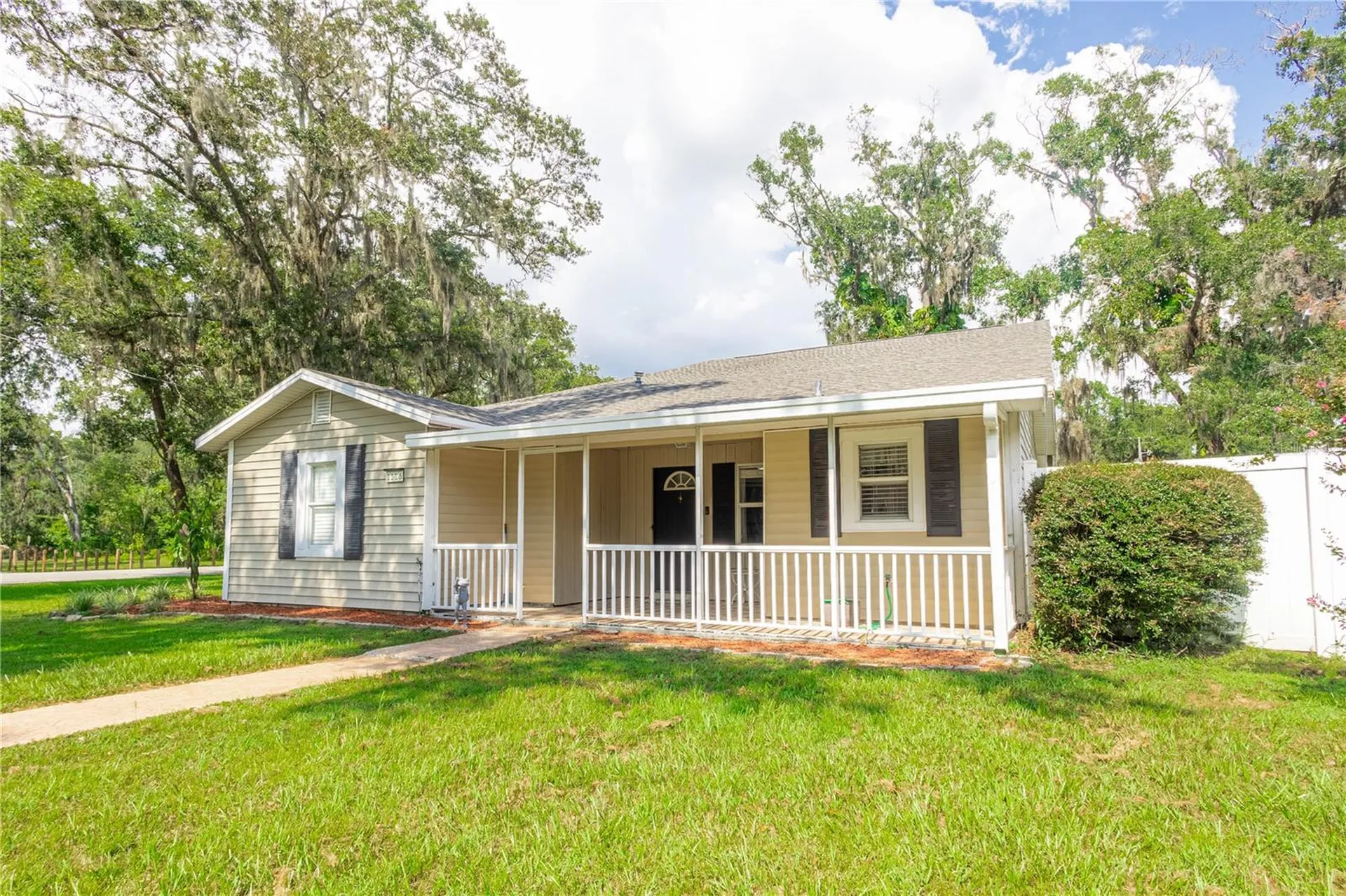1116 N Johnson Street Plant City FL 33563