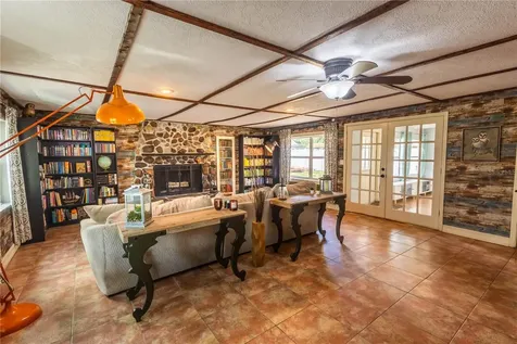 1116 N Johnson Street Plant City FL 33563