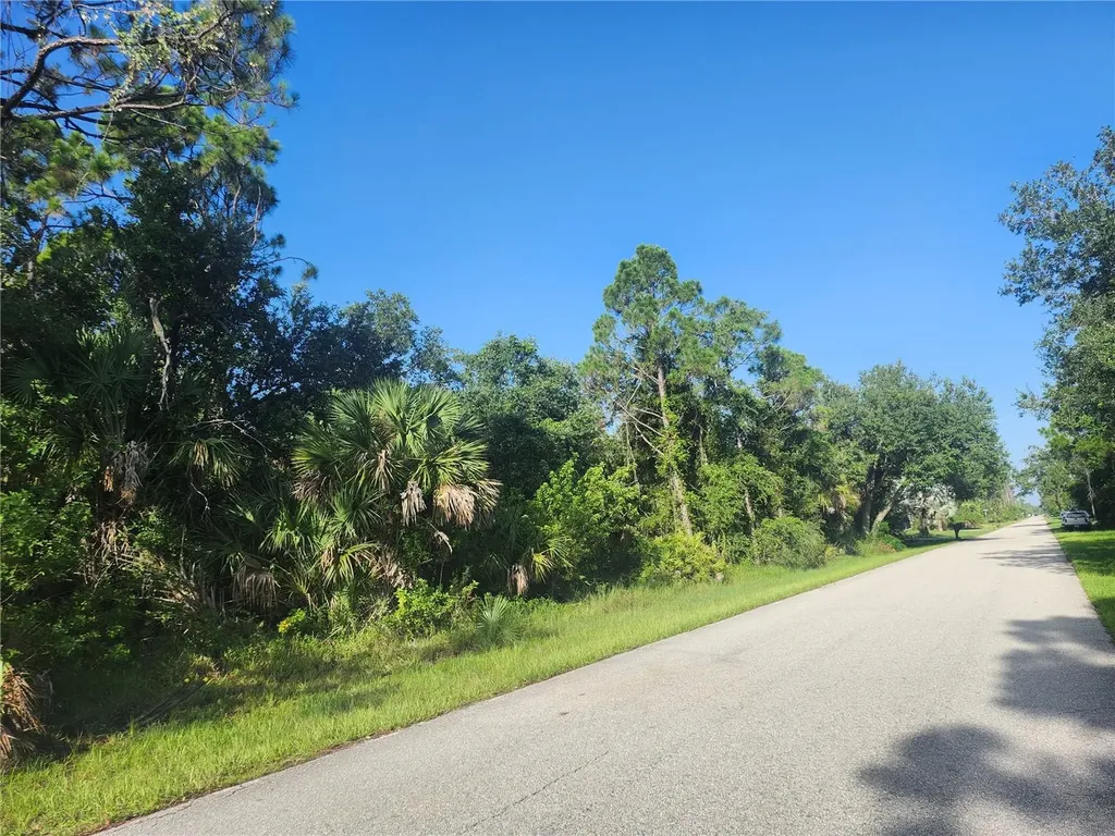 18193 Poston Avenue Port Charlotte FL 33948