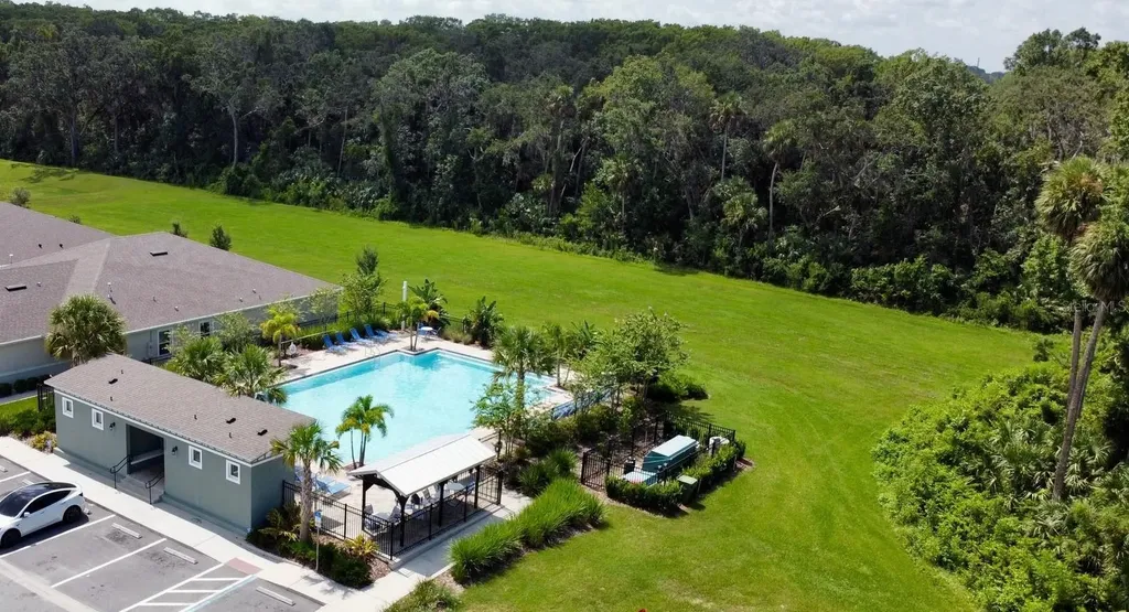 3336 Curlew Avenue Leesburg FL 34748