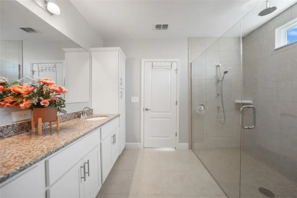 521 W Tarpon Boulevard NW Port Charlotte FL 33952