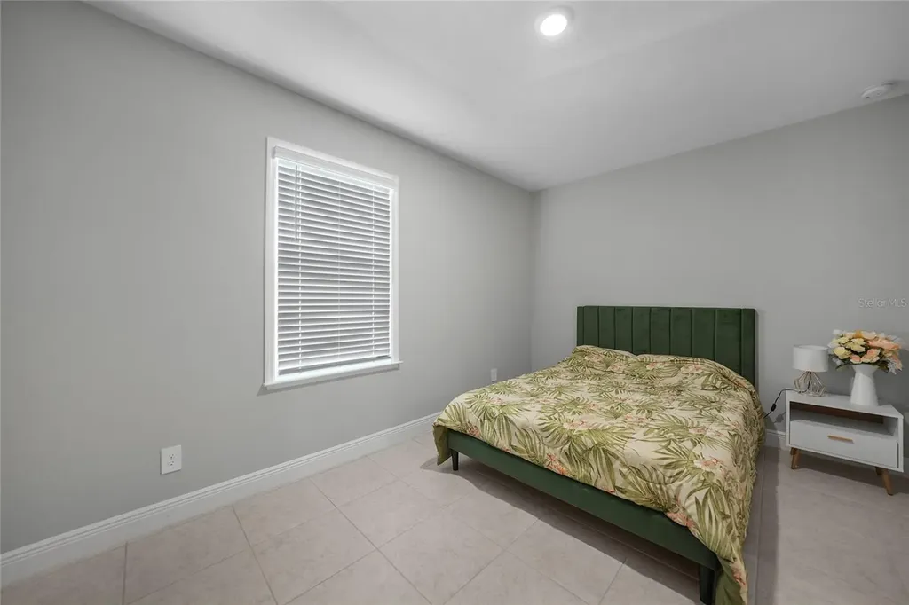 521 W Tarpon Boulevard NW Port Charlotte FL 33952