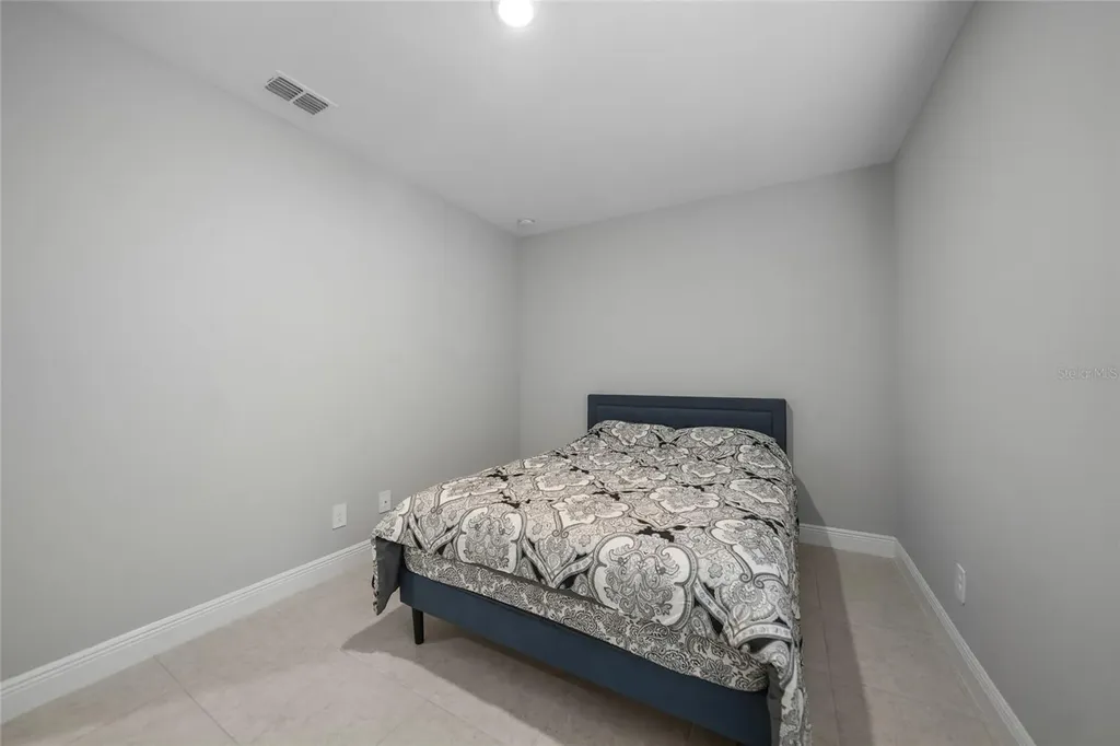 521 W Tarpon Boulevard NW Port Charlotte FL 33952