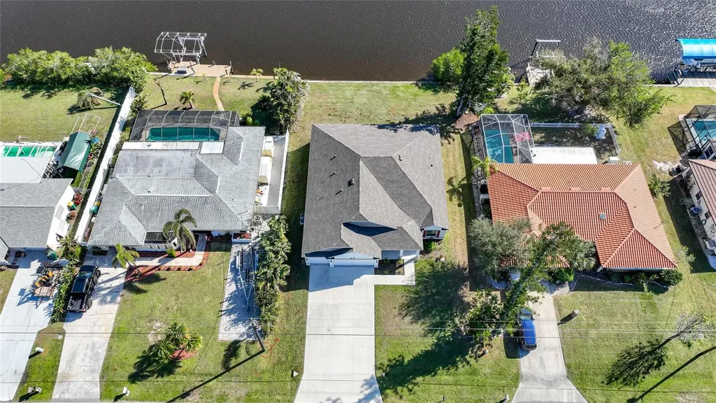 521 W Tarpon Boulevard NW Port Charlotte FL 33952