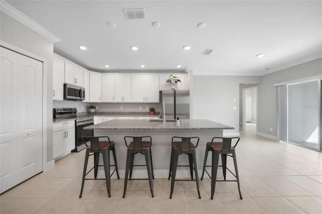521 W Tarpon Boulevard NW Port Charlotte FL 33952
