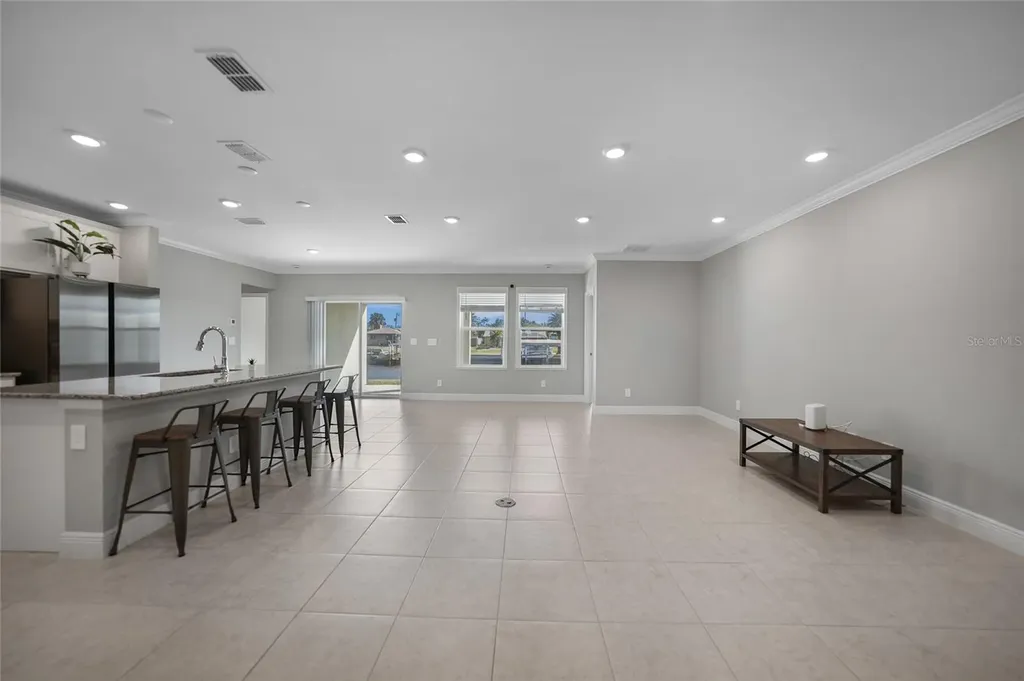 521 W Tarpon Boulevard NW Port Charlotte FL 33952