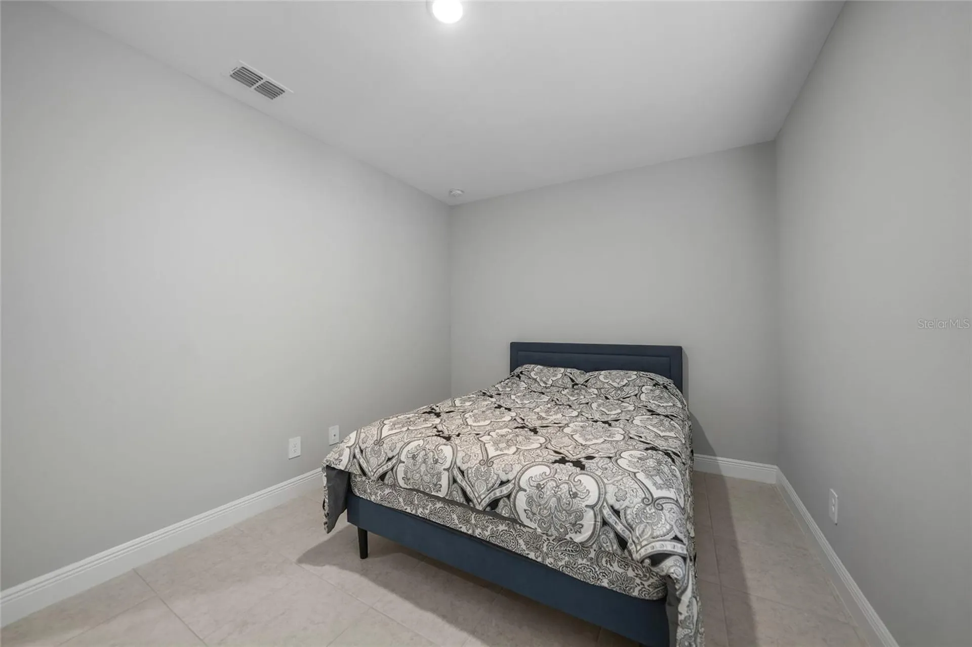 521 W Tarpon Boulevard NW Port Charlotte FL 33952