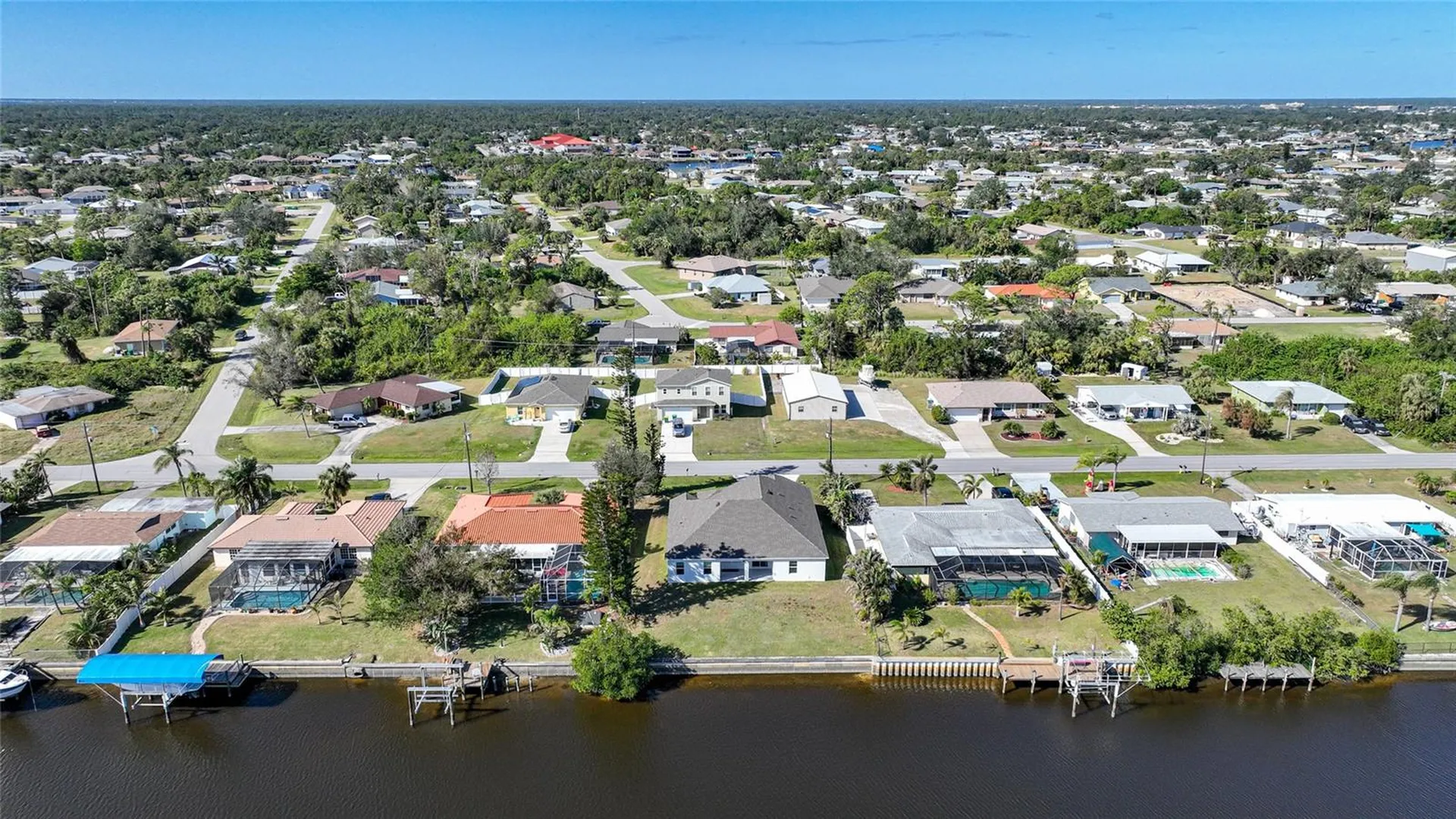521 W Tarpon Boulevard NW Port Charlotte FL 33952