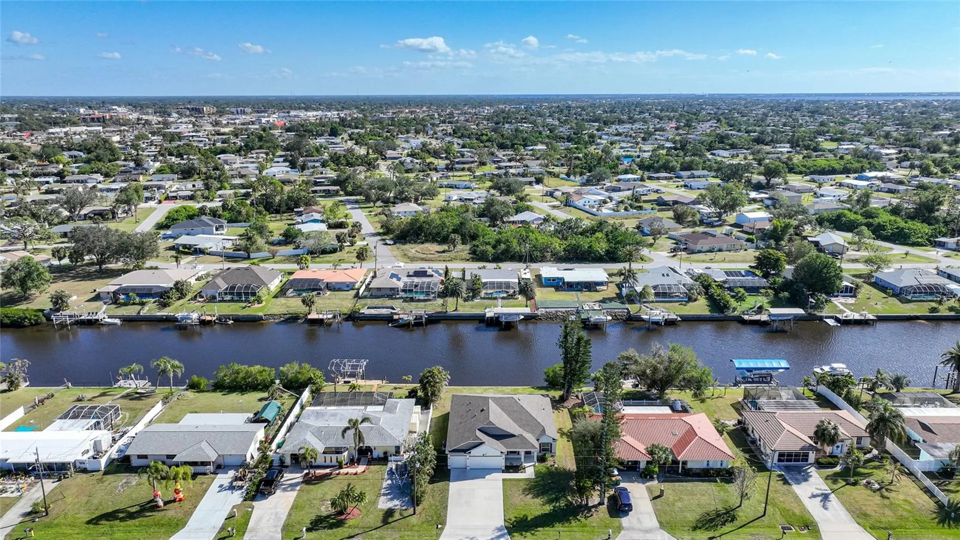 521 W Tarpon Boulevard NW Port Charlotte FL 33952