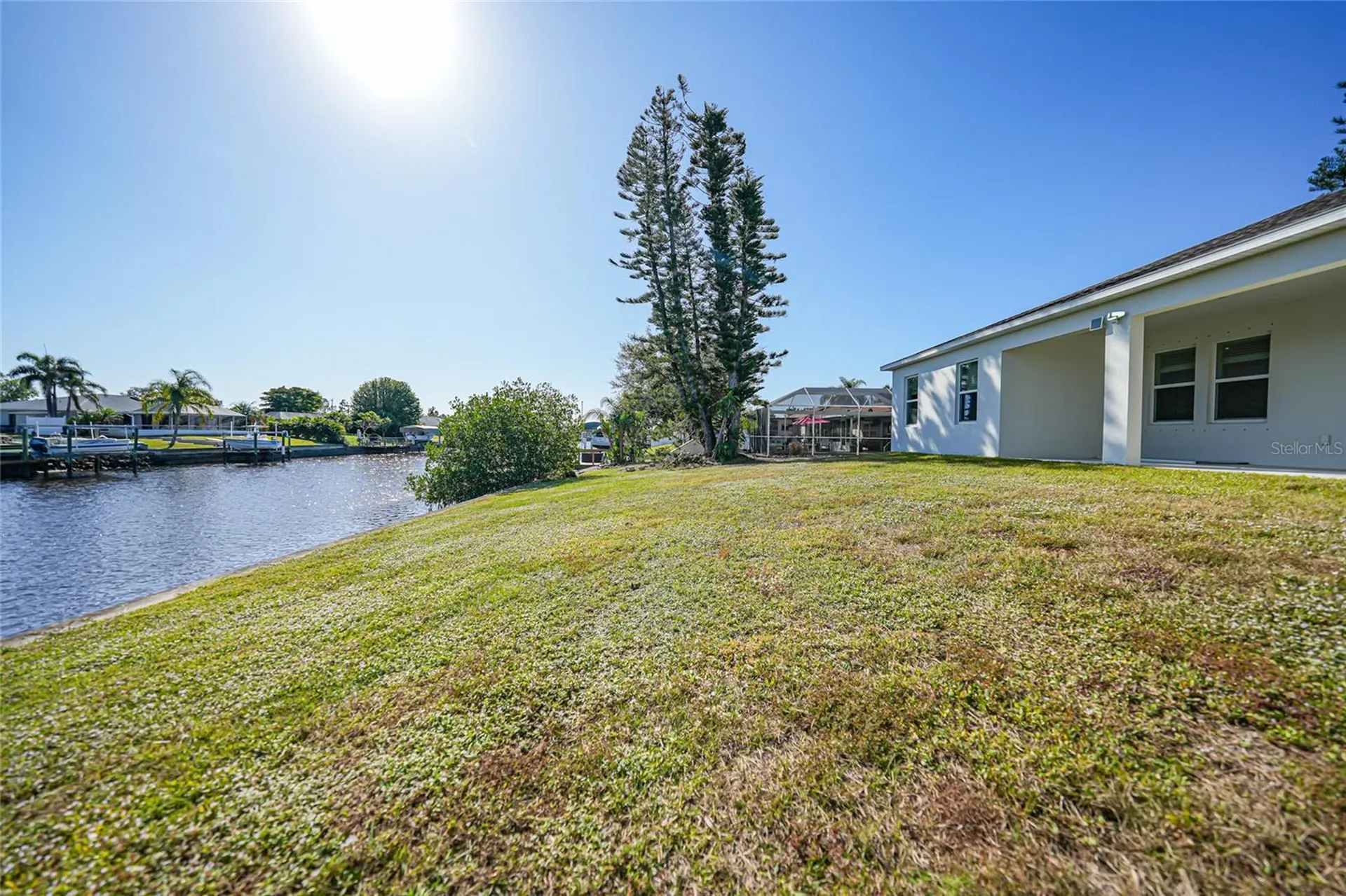 521 W Tarpon Boulevard NW Port Charlotte FL 33952
