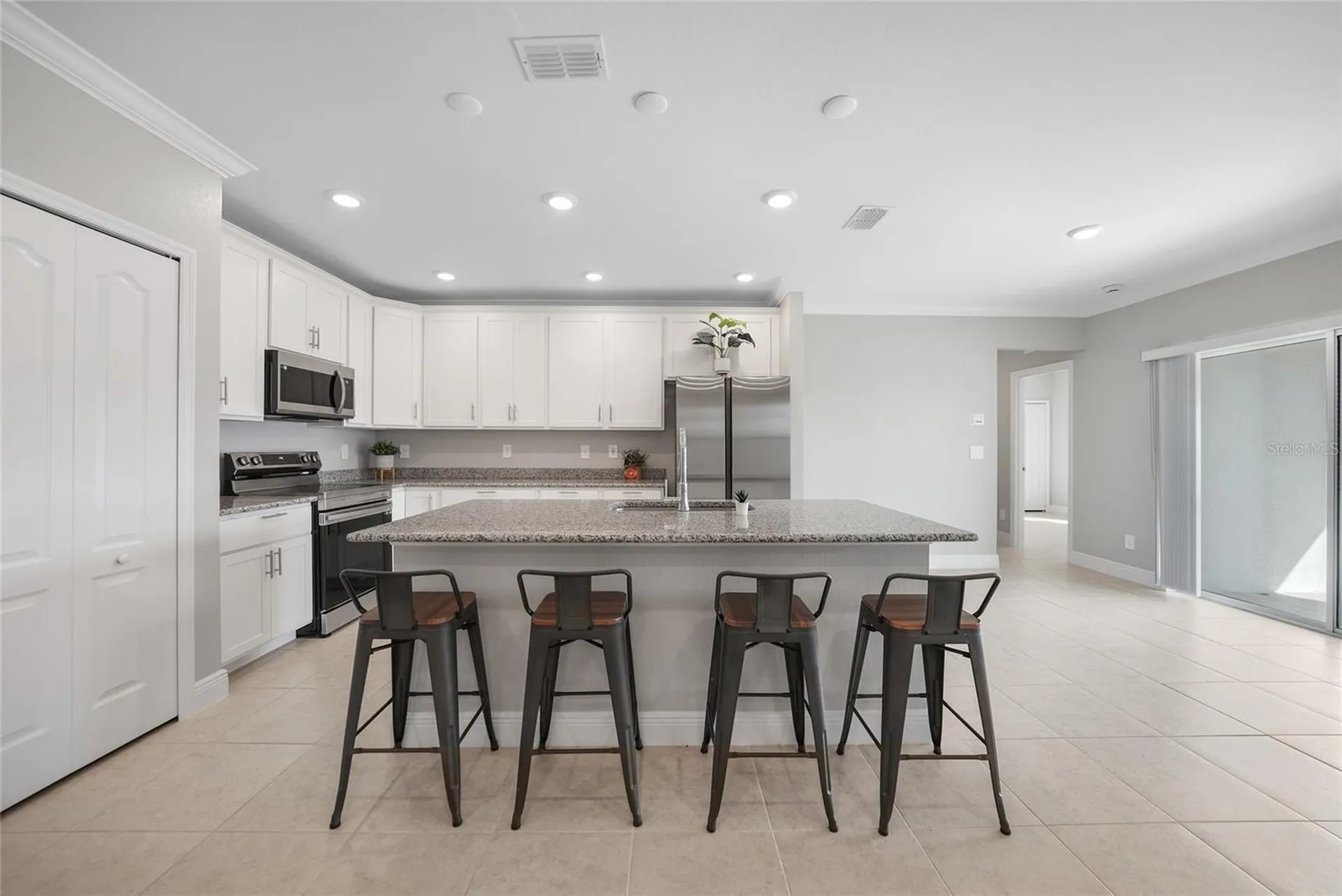 521 W Tarpon Boulevard NW Port Charlotte FL 33952