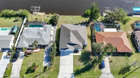 521 W Tarpon Boulevard NW Port Charlotte FL 33952